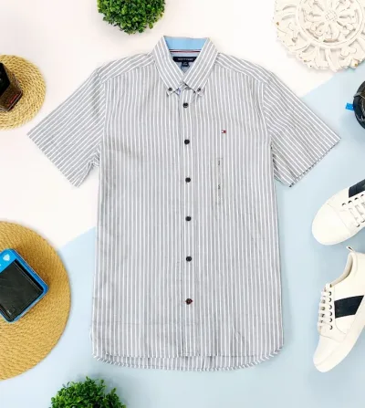 Camisa Tommy Hilfiger para caballero diseño a rayas