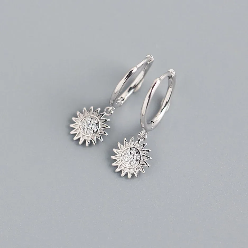 Aretes con baño de plata diseño de girasol