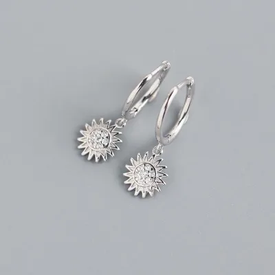 Aretes con baño de plata diseño de girasol
