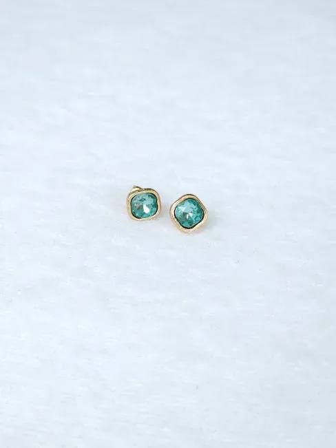Par de aretes para dama diseño cuadrado color celeste