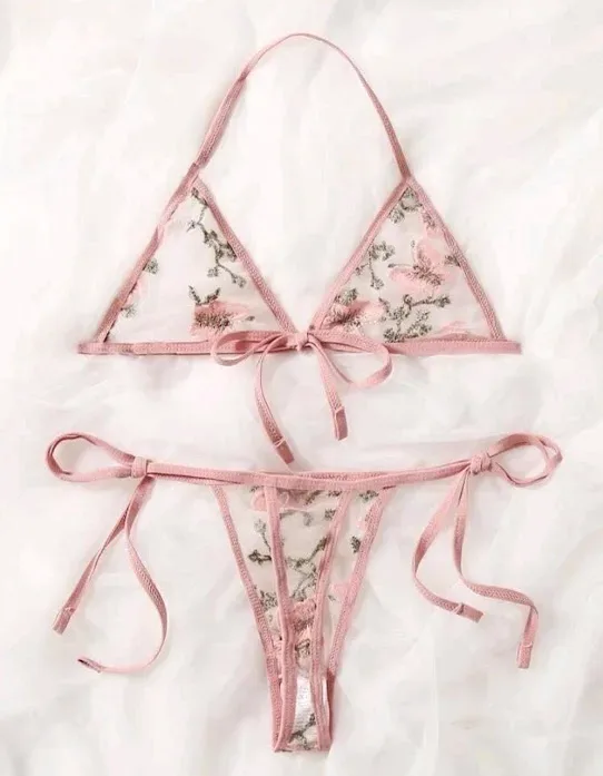 Set de lencería para dama color rosa diseño de mariposas