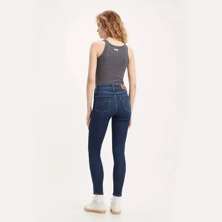 Jeans Levis High-Rise Skinny Ankle para dama 721-0540