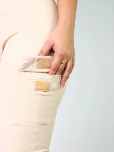 Pantalón para dama color beige