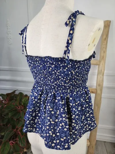 Blusa para dama color azul con diseño floral