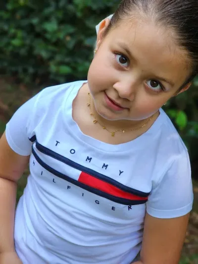 Camiseta Tommy Hilfilger para niña color blanco