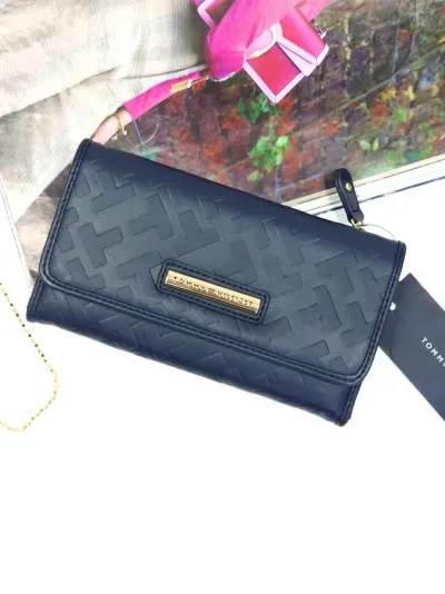 Cartera Tommy Hilfiger para dama