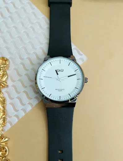Reloj Q&Q para caballero color negro