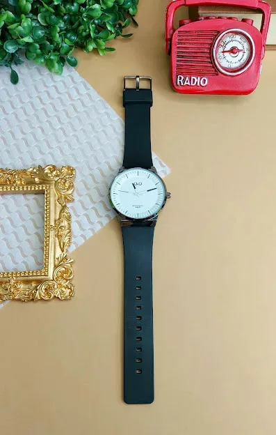 Reloj Q&Q para caballero color negro