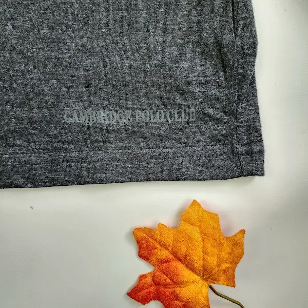 Camiseta Cambridge Polo Club para caballero .