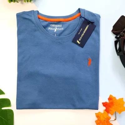 Camiseta Cambridge Polo Club para caballero .