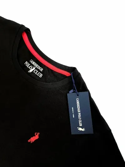 Camiseta Cambridge Polo Club para caballero .