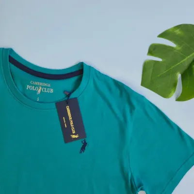 Camiseta Cambridge Polo Club para caballero .