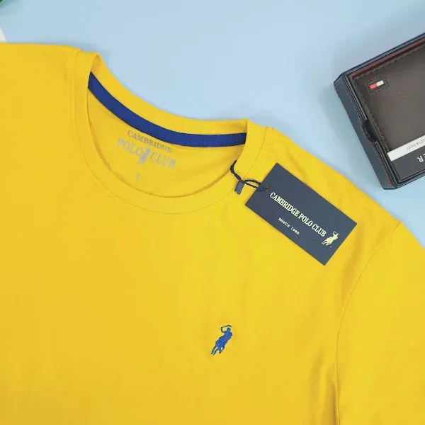 Camiseta Cambridge Polo Club para caballero .