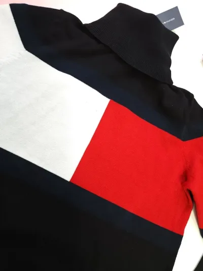 Sueter Tommy Hilfiger para dama color negro