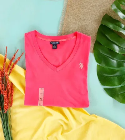Camiseta U.S Polo para dama color fucsia