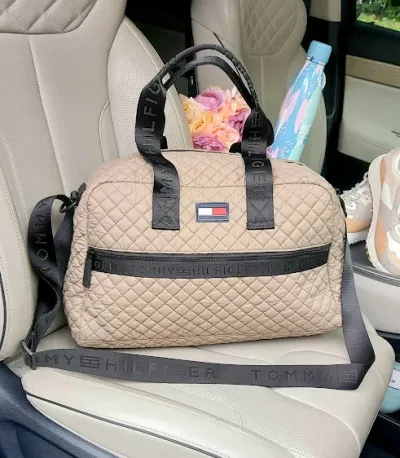 Bolso Tommy Hilfiger para dama color gris