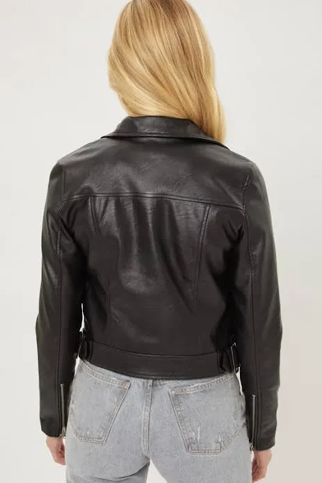 Jacket de cuerina para dama color negro