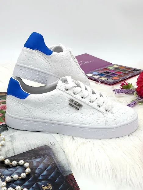 Tenis GUESS para dama color blanco