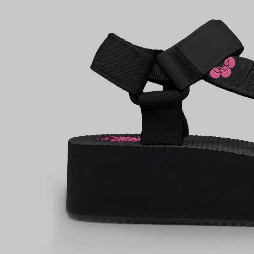 Sandalias Coral CLIFF 4 BLACK TEX para dama