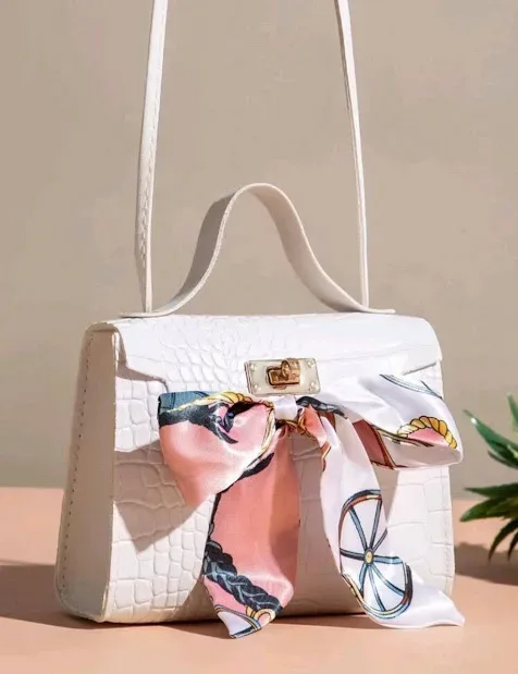 Bolso para dama color blanco