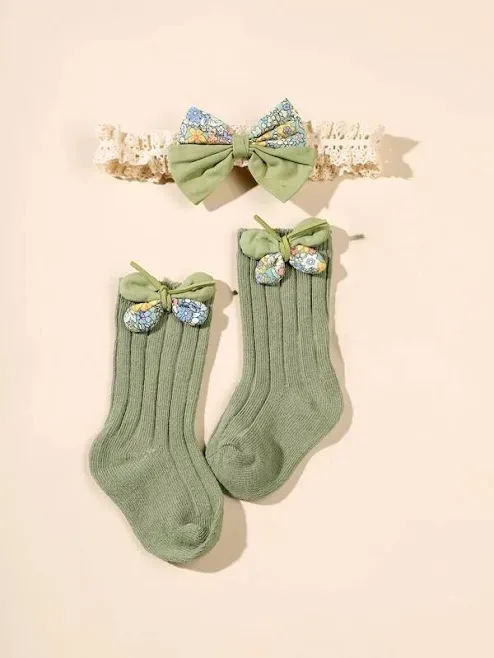 Set de medias y diadema para bebé color verde