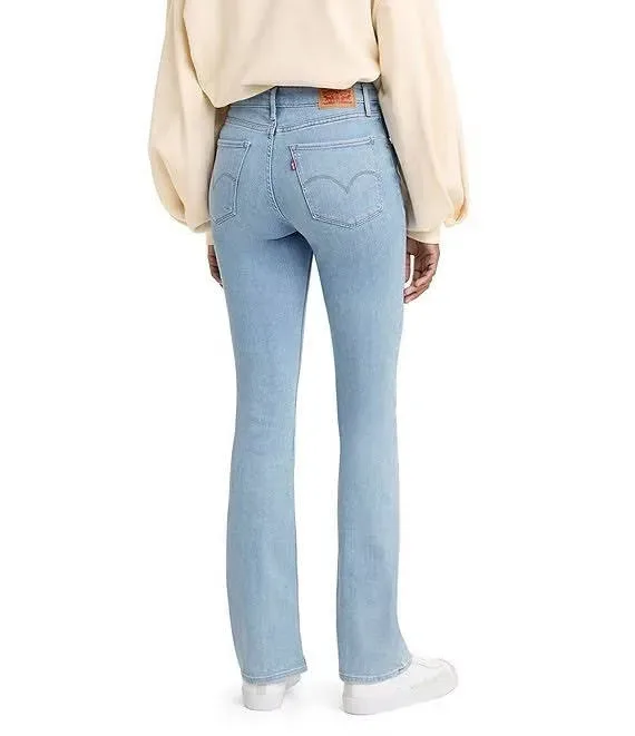 Jeans Levis para dama 725 Bootcut High Rise 0099