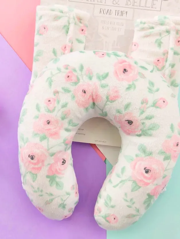 Conjunto de protector de cinturón y almohada con diseño de flores