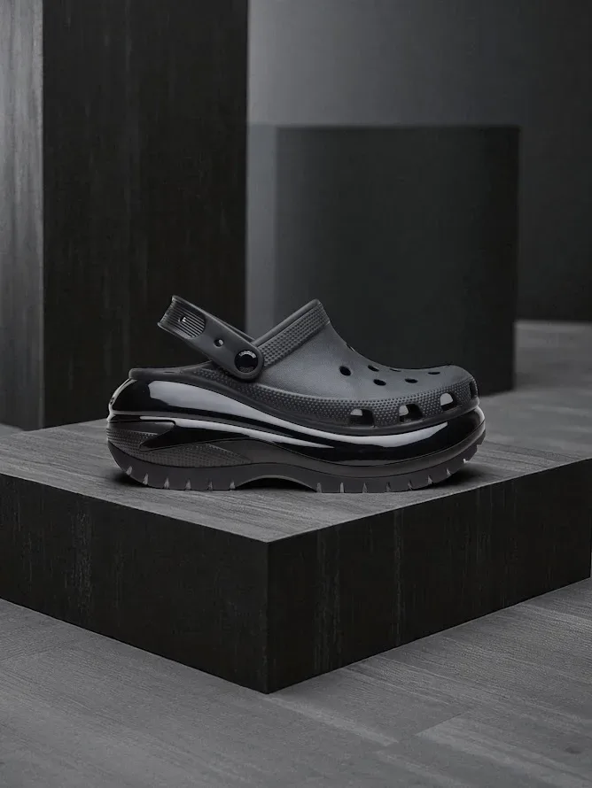 Crocs dama -  Mega Crush clog black