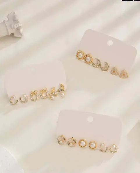 Aretes de fantasia color dorado
