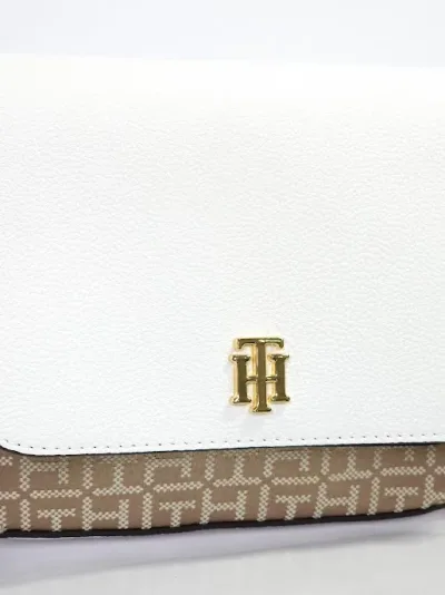 Bolso Tommy Hilfiger para dama color beige y blanco