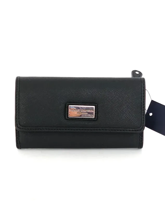 Cartera Tommy Hilfiger para dama color negro.
