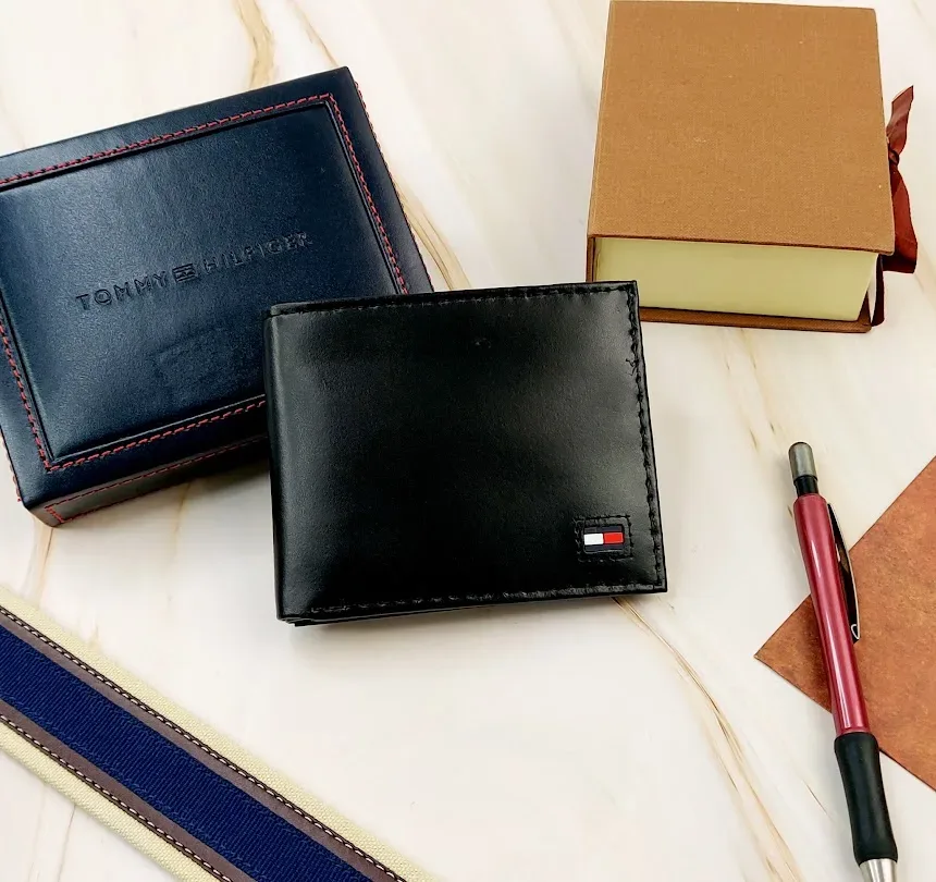 Billetera Tommy Hilfiger color negro