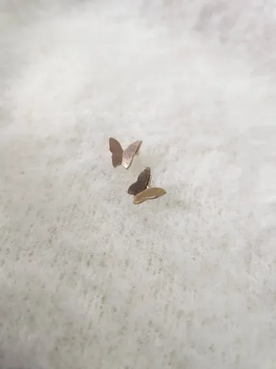 Aretes para dama de fantasía con diseño de mariposa