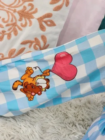 Pijama para dama con diseño de garfield