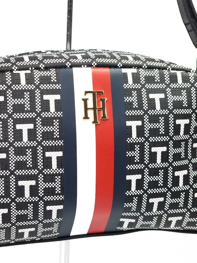 Bolso Tommy Hilfiger para dama color negro