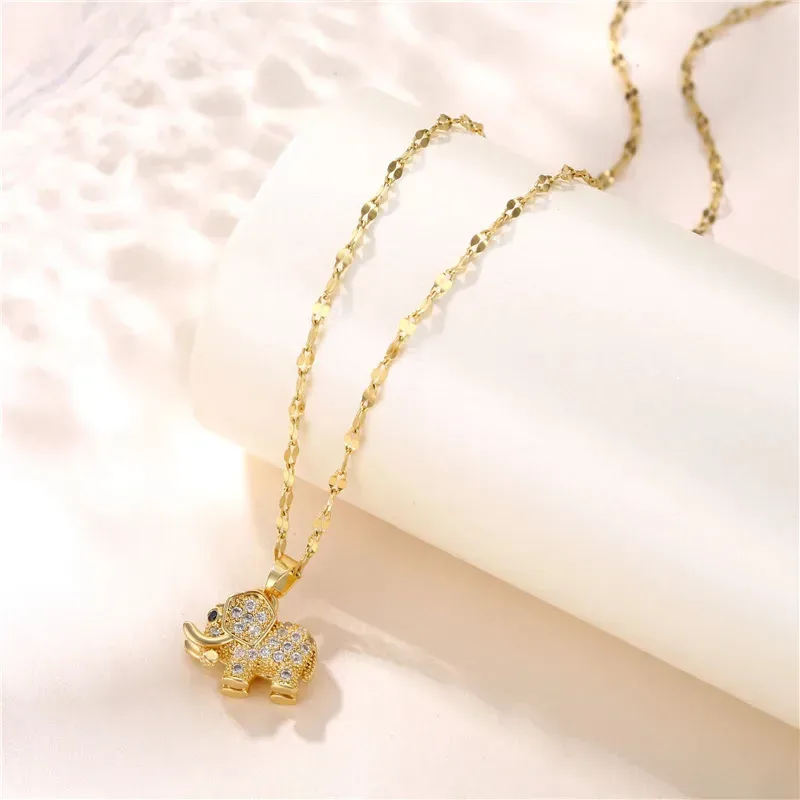 Collar de acero inoxidable chapado en oro