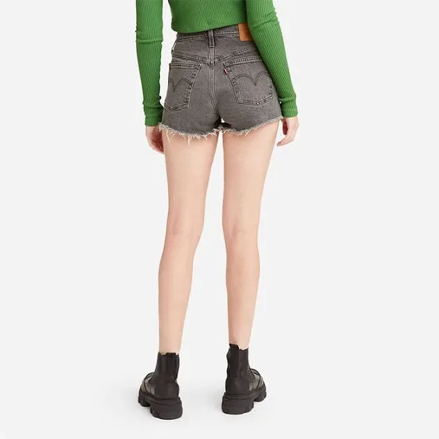 Short Levi´s para dama color gris High Rise 501-0240