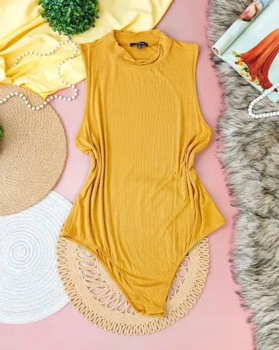 Body ambiance para dama color mostaza