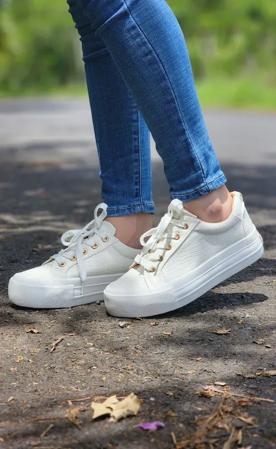 Tenis  Coral para dama color  blanco Kelsy White Tex