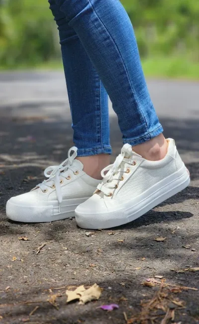 Tenis  Coral para dama color  blanco Kelsy White Tex