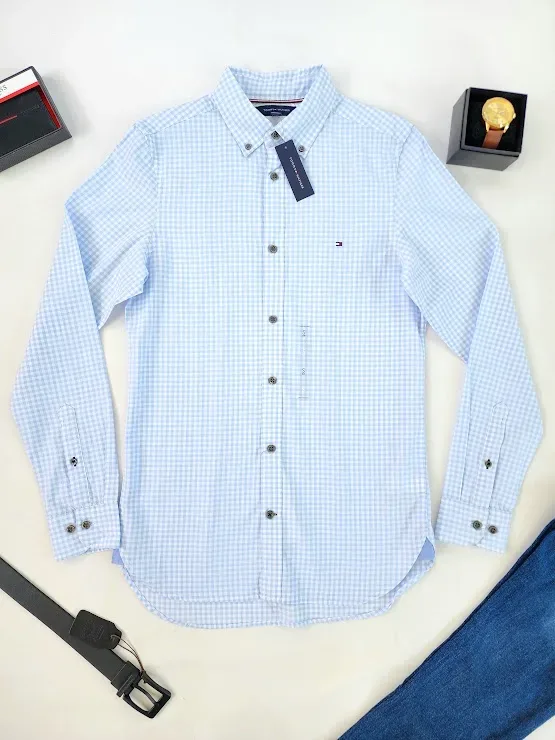 Camisa Tommy Hilfiger para caballero color celeste y blanco