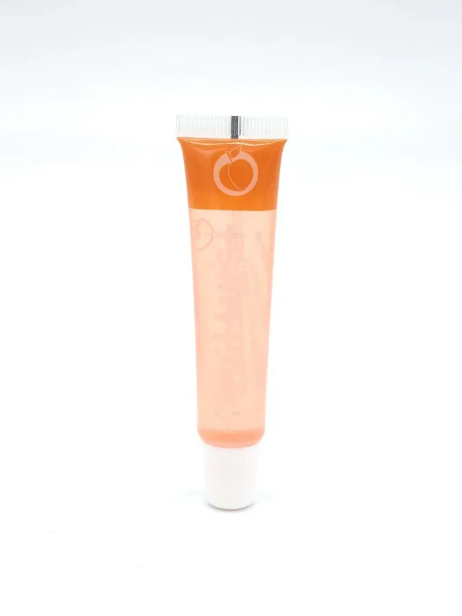 Brillo de labios color naranja
