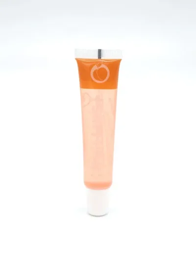 Brillo de labios color naranja
