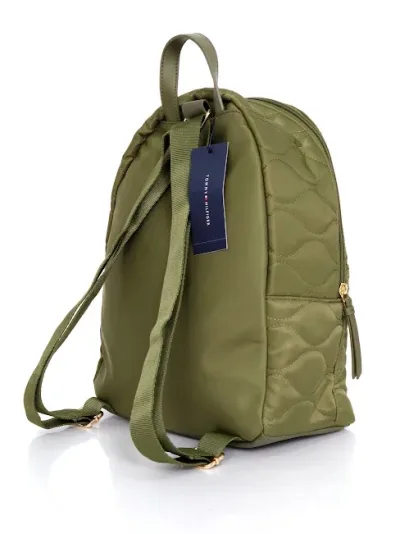 Mochila Tommy Hilfiger para dama color verde musgo