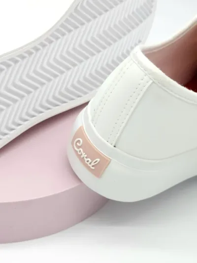 Tenis Coral para dama Puchi  White Pu color blanco
