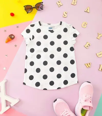 Blusa Old Navy para niña con diseño de puntos negros