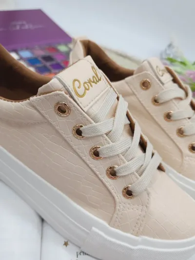 Tenis Coral para dama color crema y blanco KELSY