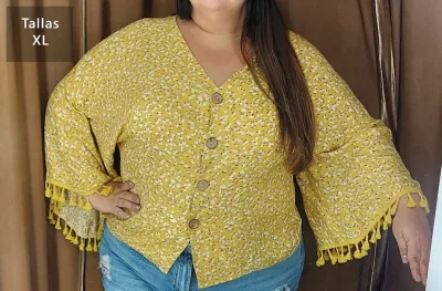 Blusa para dama color amarillo con estampado floral