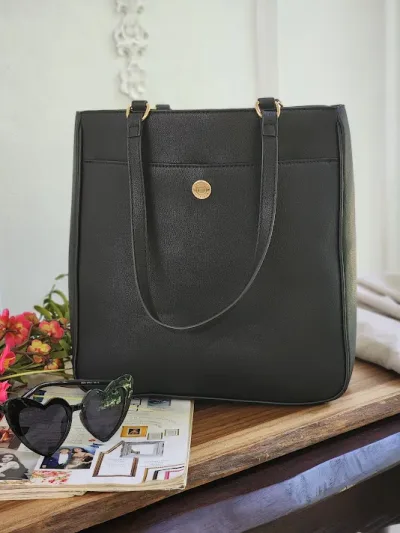 Bolso Tommy Hilfiger para dama 69JA9I5-00IUBI COLOR NEGRO