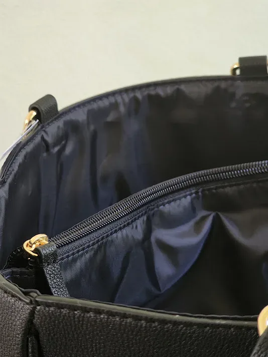 Bolso Tommy Hilfiger para dama 69JA9I5-00IUBI COLOR NEGRO